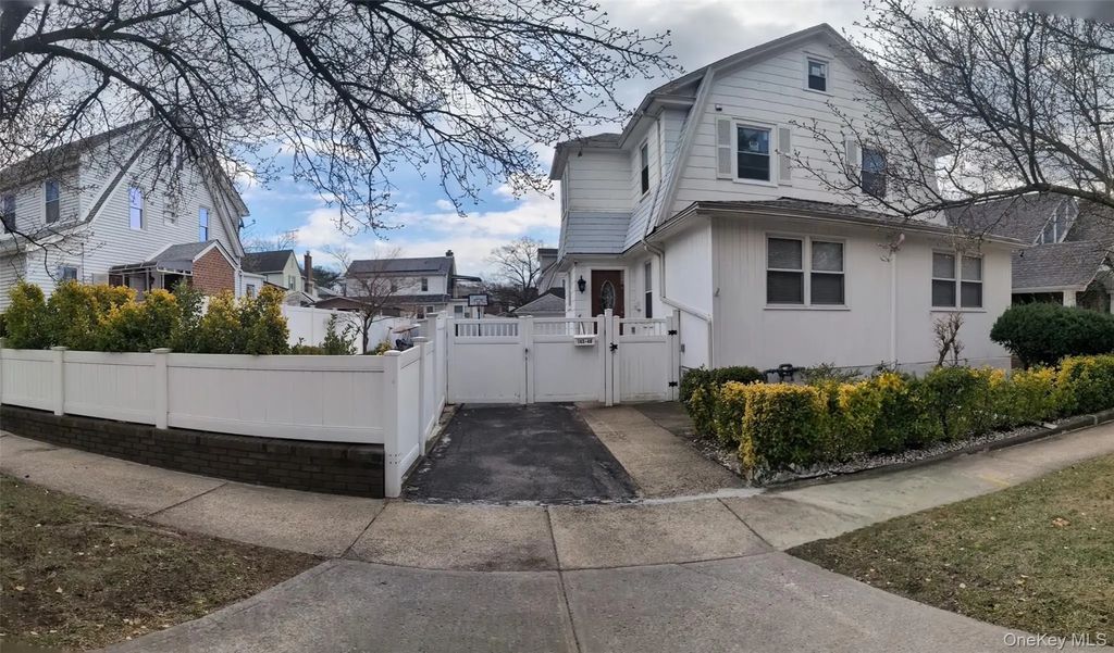 143-40 Poplar Avenue, Flushing