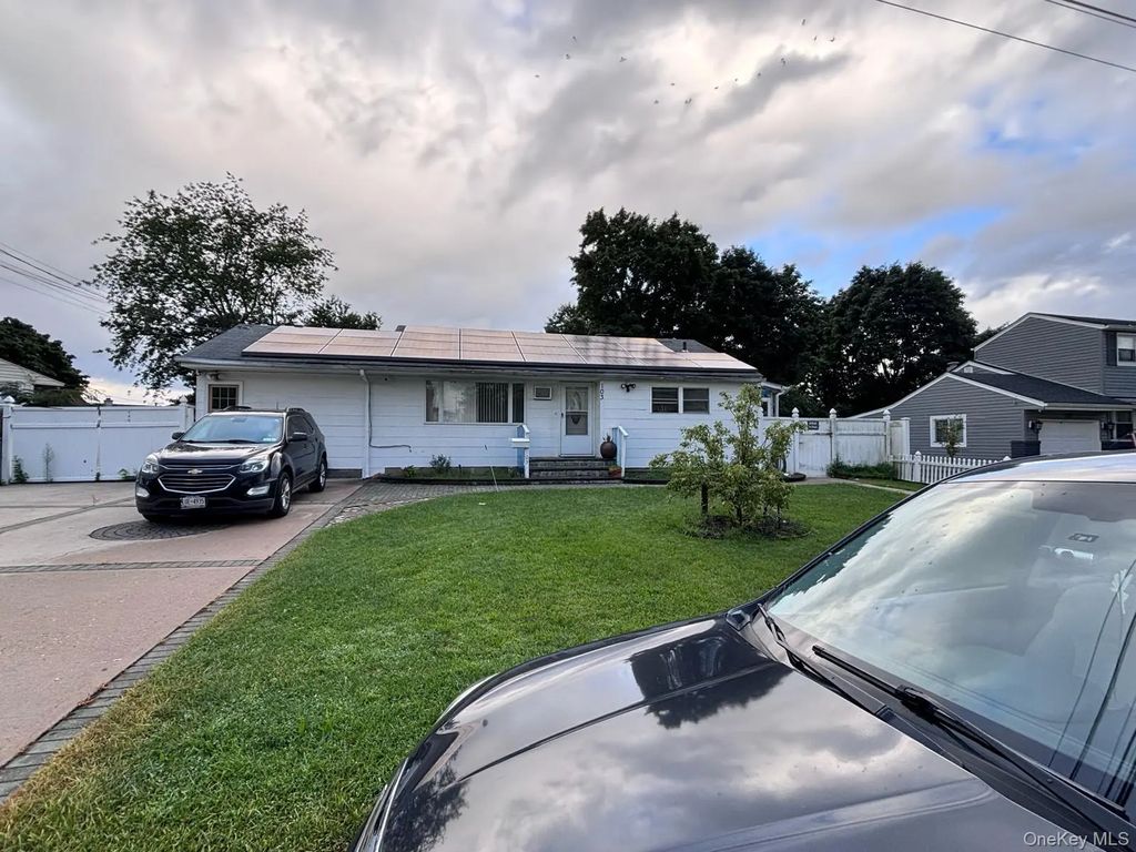 103 Claywood Drive, Brentwood