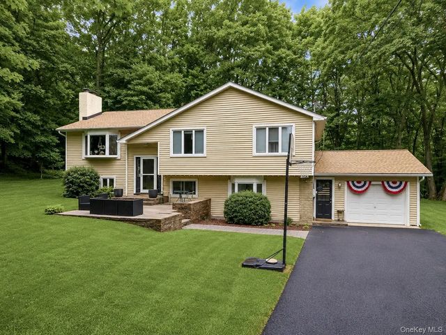386 Nashopa Road, Bloomingburg