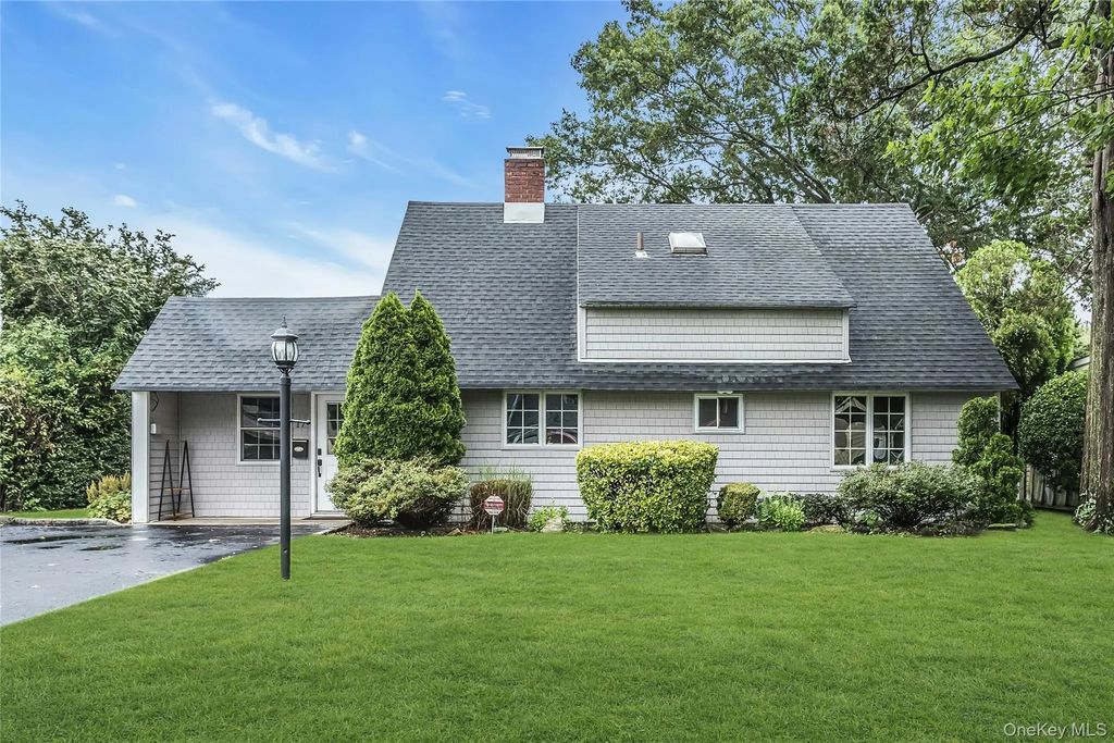 17 Giant Lane, Levittown