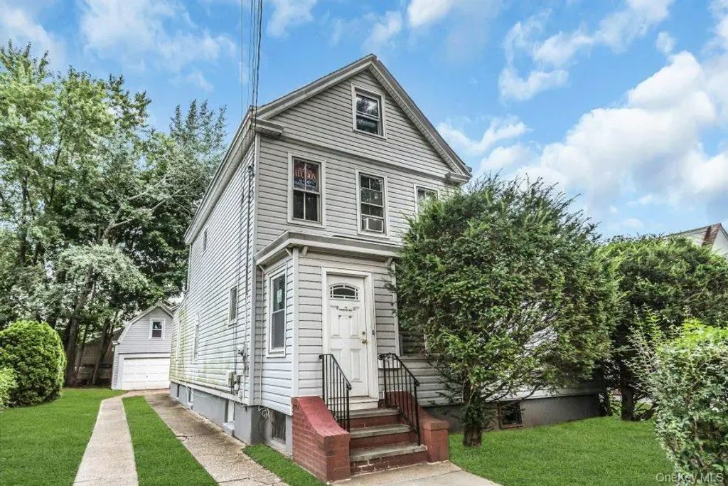 101 Emerson Avenue, Floral Park