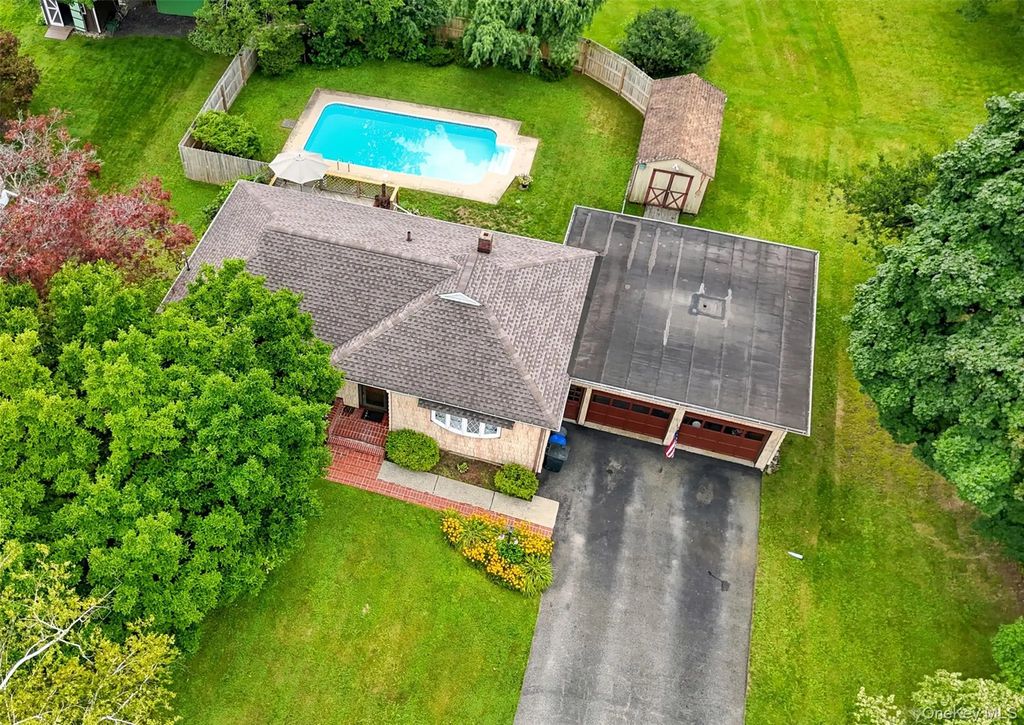 48 Ryerson Road, Other