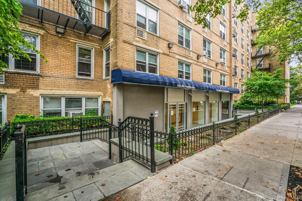 142-20 Franklin Avenue # 2g, Flushing