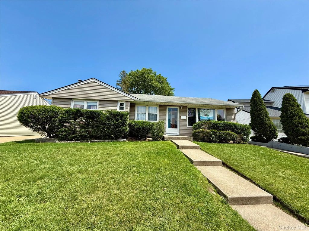865 Prescott Street, Valley Stream