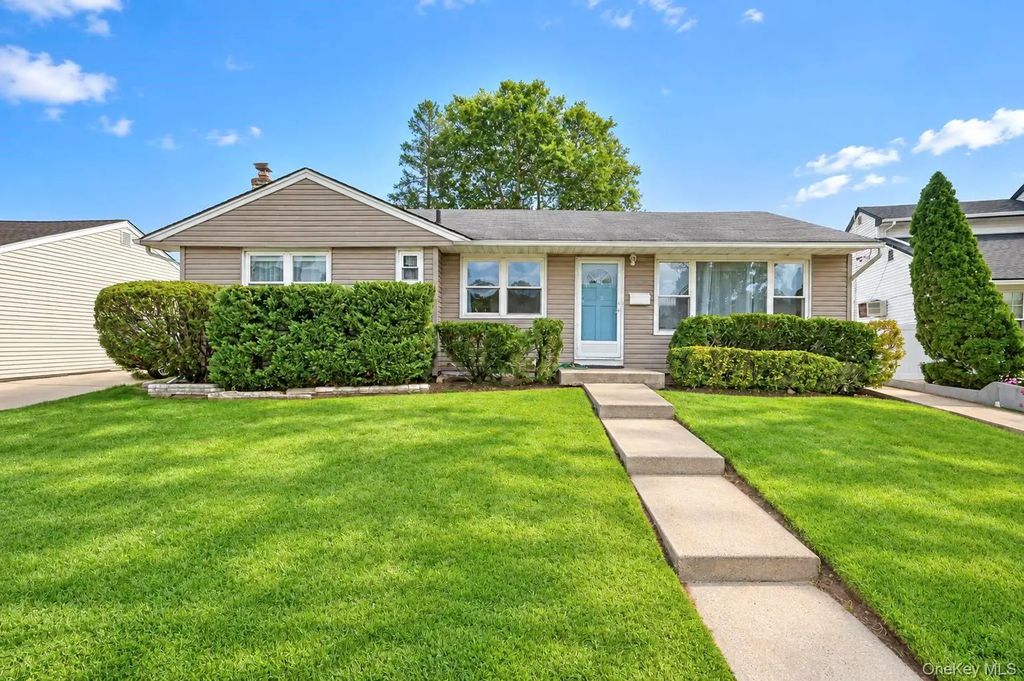 865 Prescott Street, Valley Stream