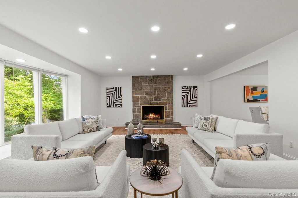1341 Pelhamdale Avenue, Pelham