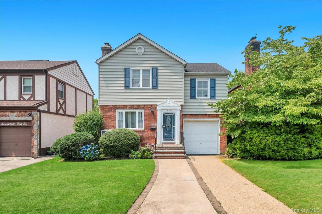 78-28 222nd Street, Oakland Gardens