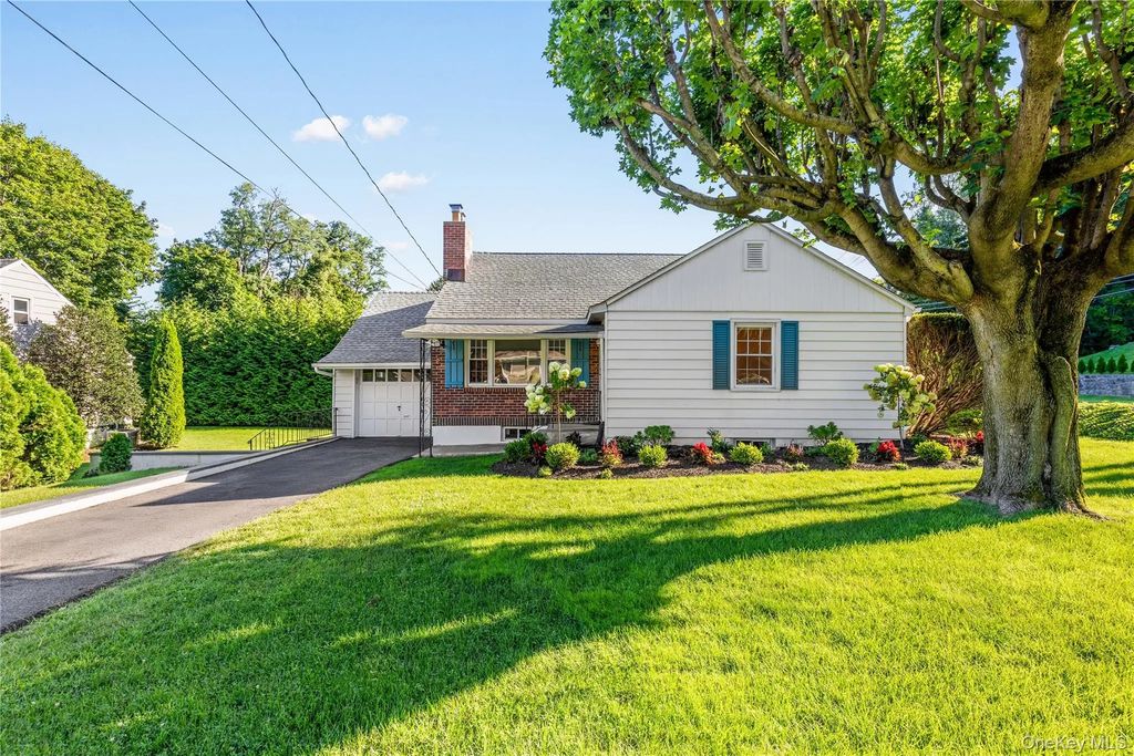 2 Argyle Road, Rye Brook