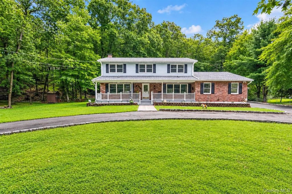87 Mott Farm Road, Tomkins Cove