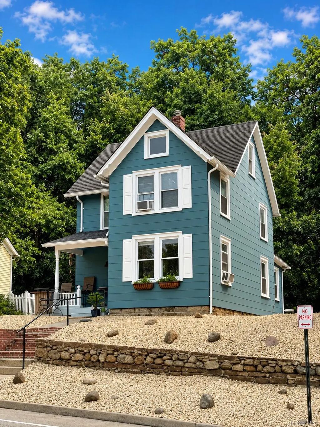 78 Scudder Avenue, Northport