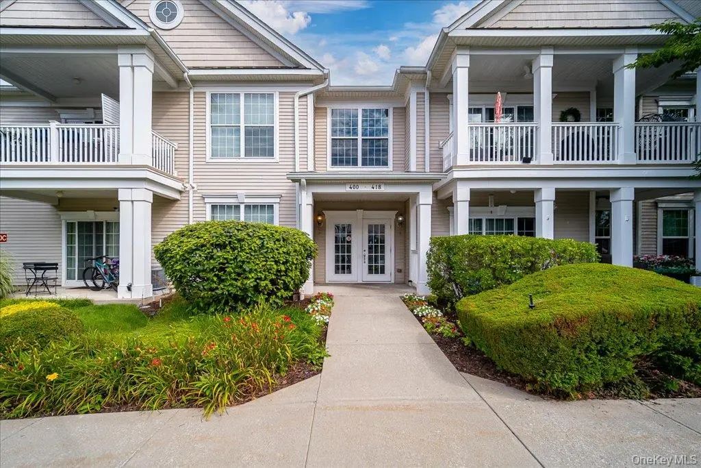416 Saratoga Lane, Fishkill