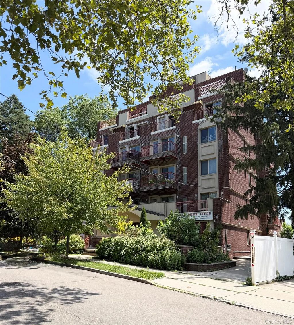 170-12 Highland Avenue # 304, Jamaica Estates
