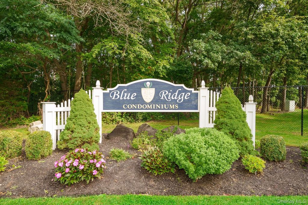 147 Birchwood Road # 147, Medford