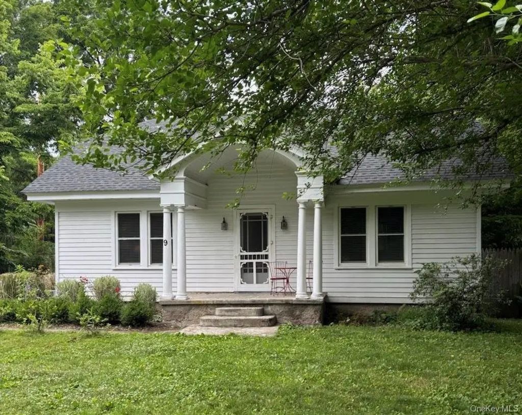 9 Old Lane, Hudson