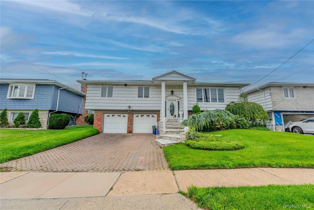 3232 Ocean Harbor Drive, Oceanside