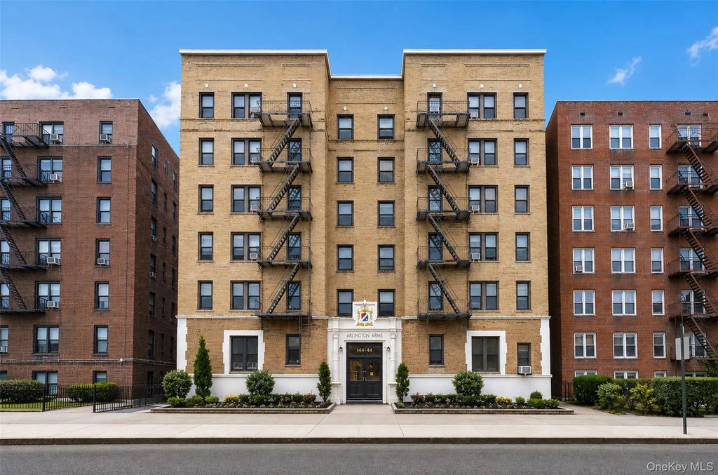 144-44 Sanford Avenue # 1h, Flushing