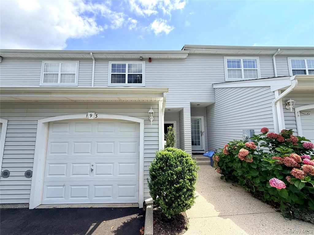 193 Windward Drive, Port Jefferson