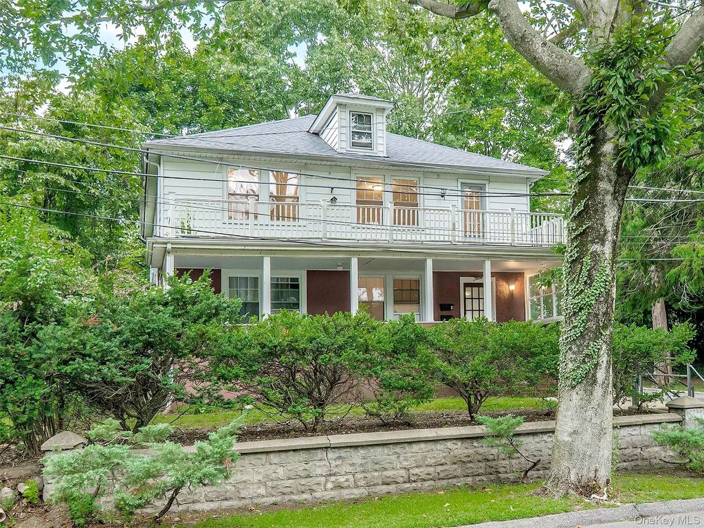 5 Titus Road # 2, Glen Cove