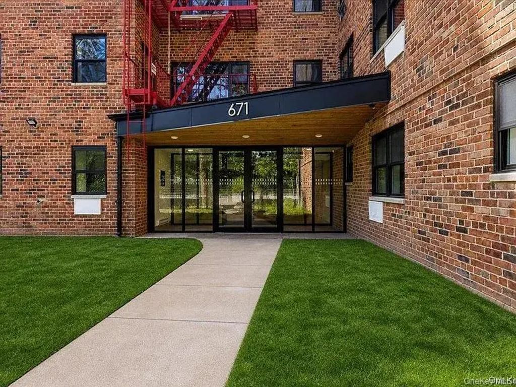 671 Bronx River Road # Lg, Yonkers