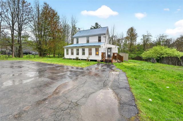 41 Rock Ridge Avenue, Monticello