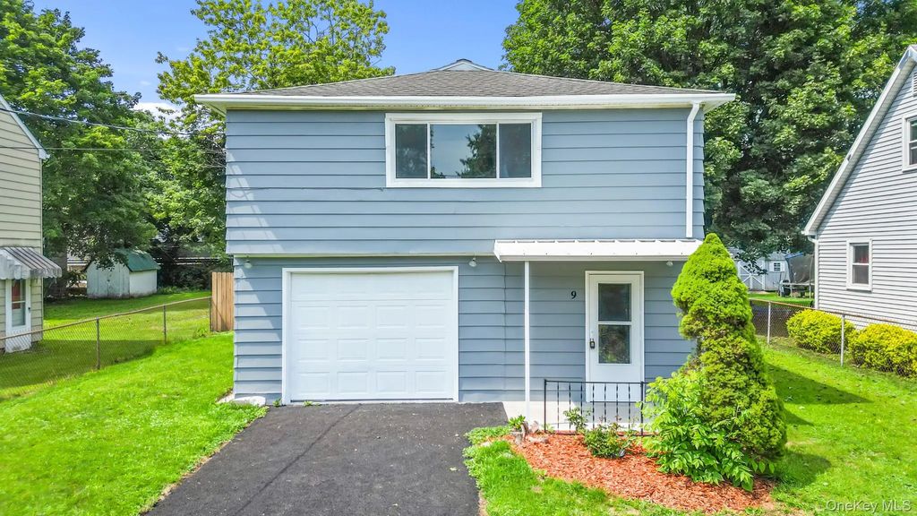 9 Carmichael Road, Binghamton