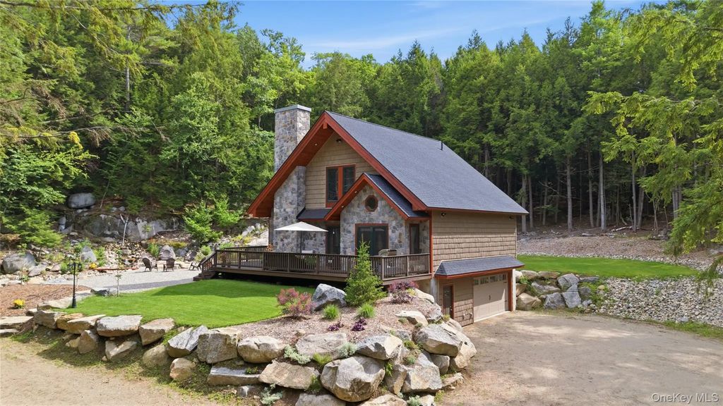 1179 Lake Avenue, Call Listing Agent