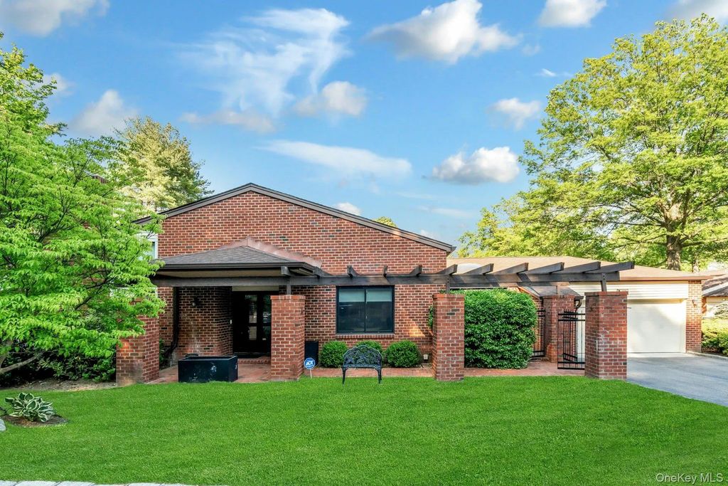 177 Gannet Court # Belaire, Manhasset