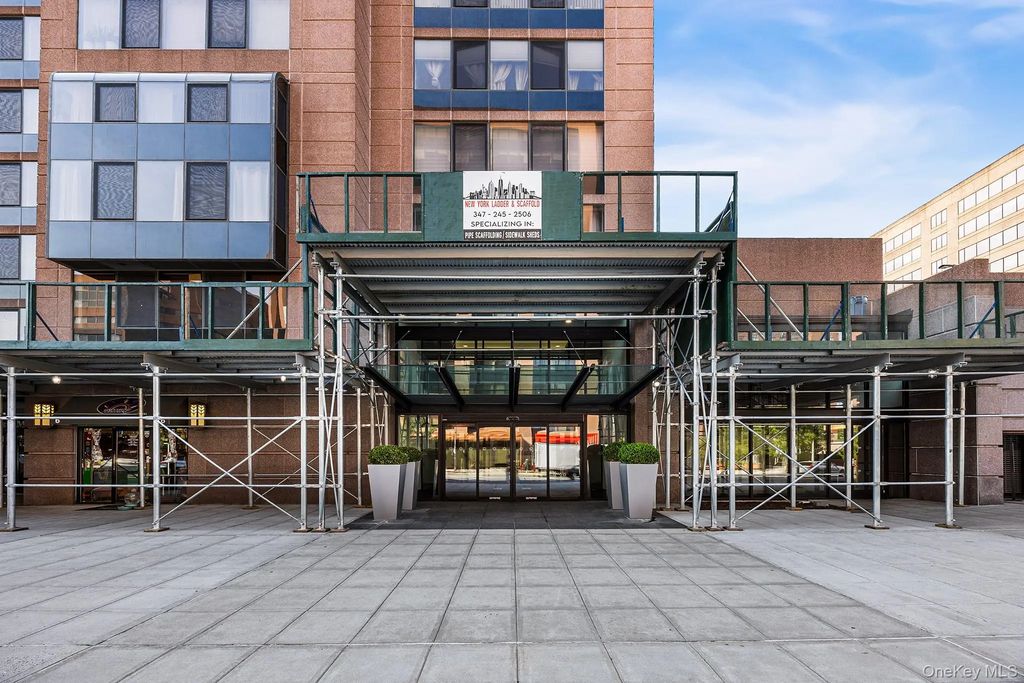 4 Martine Avenue # 120, White Plains