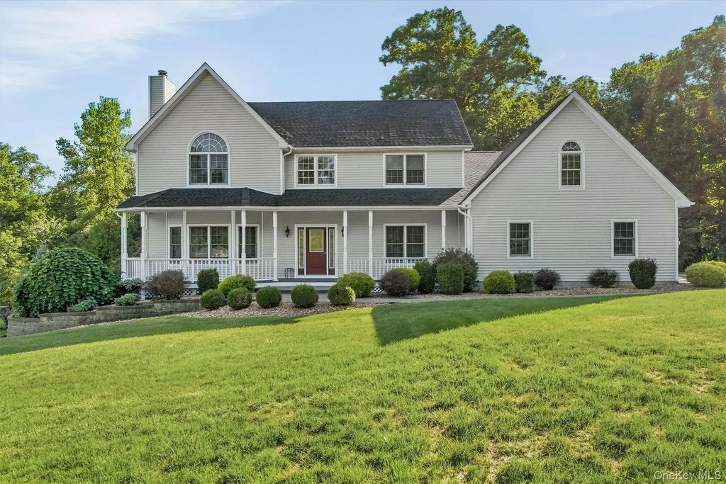 59 Hollyberry Drive, Hopewell Junction