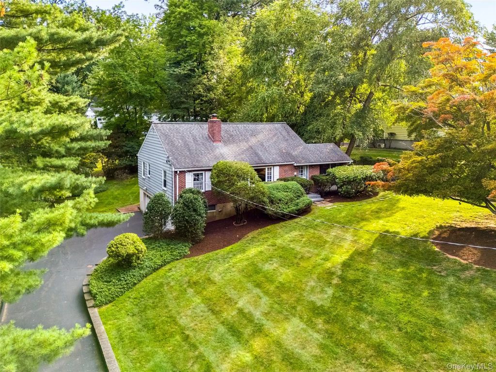 31 Briarwood Drive, New City