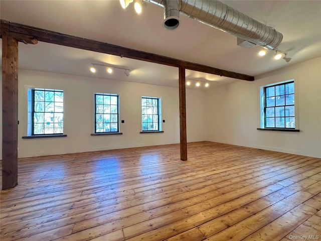 46 Chambers Street # 2r, Newburgh