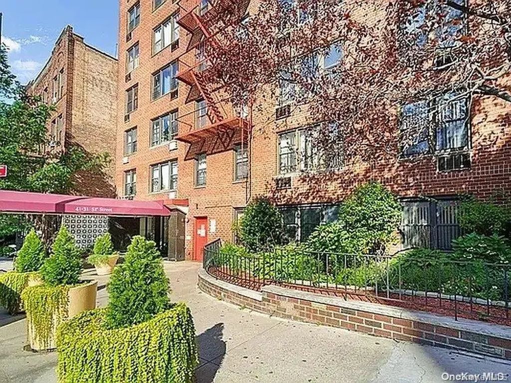 41-31 51st Street # 6m, Woodside
