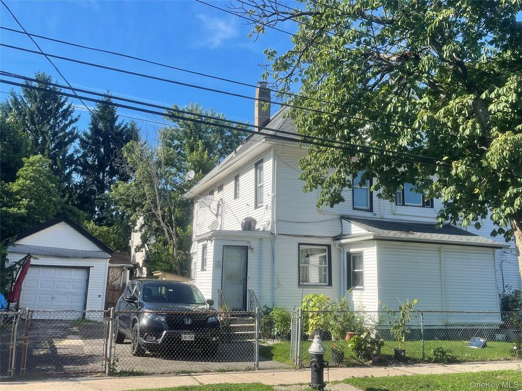 85-56 106th Street, Richmond Hill