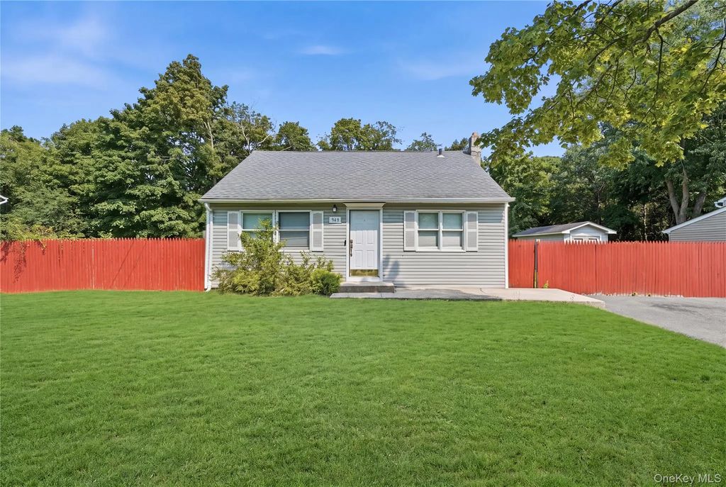 949 Taylor Avenue, East Patchogue