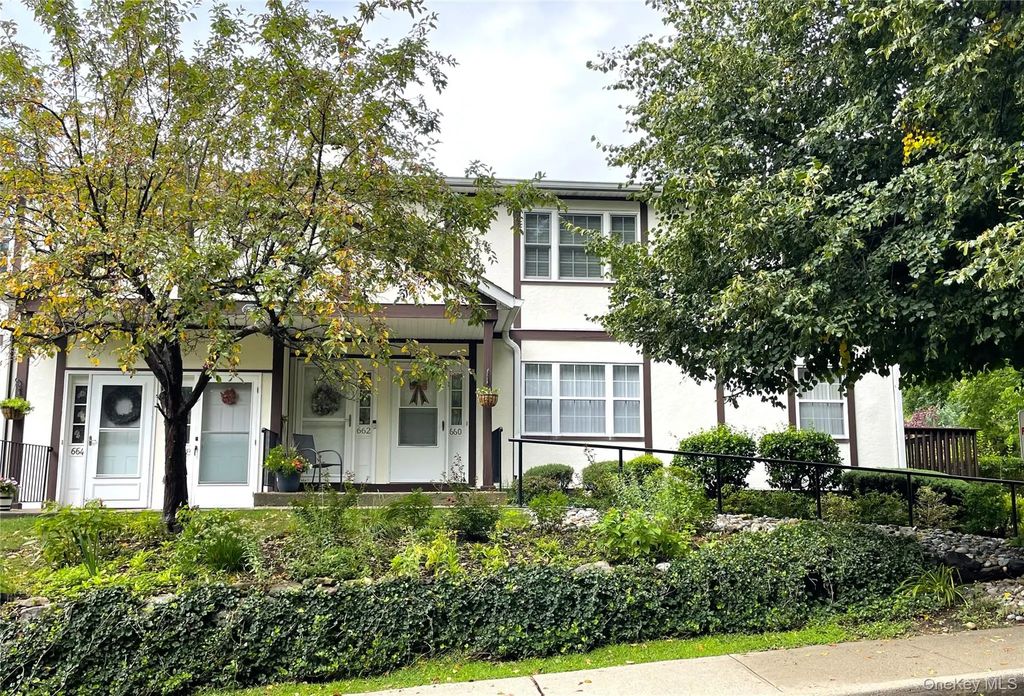 660 E Crooked Hill Road, Pearl River