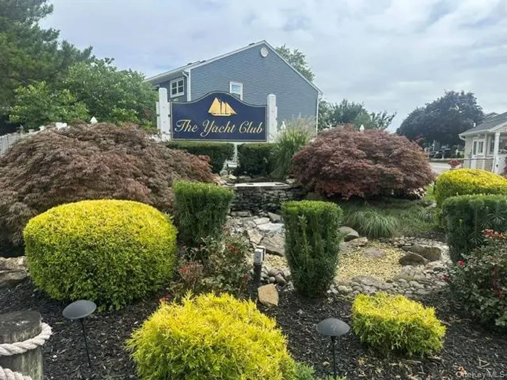 100 Baker Court # 36, Island Park