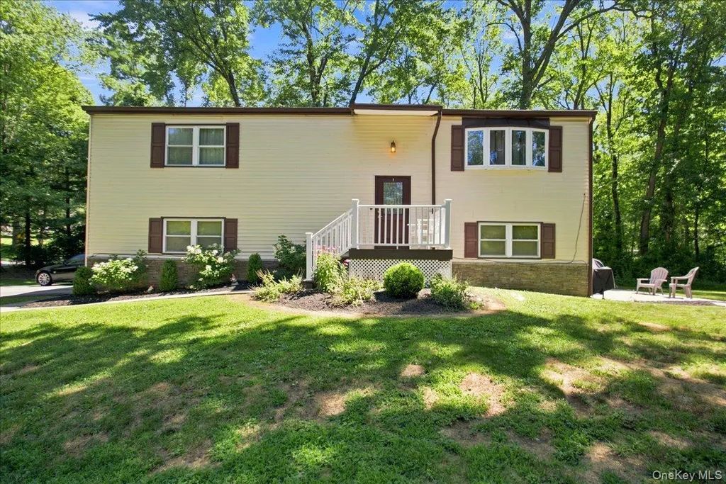 70 Kent Road, Wappingers Falls