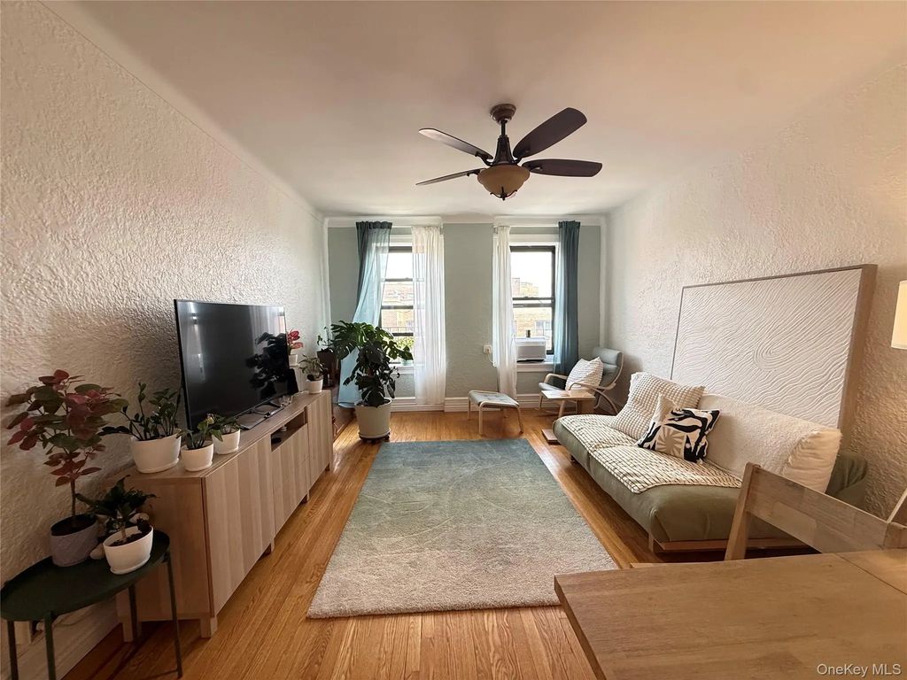 8384 116th Street # 6b, Richmond Hill