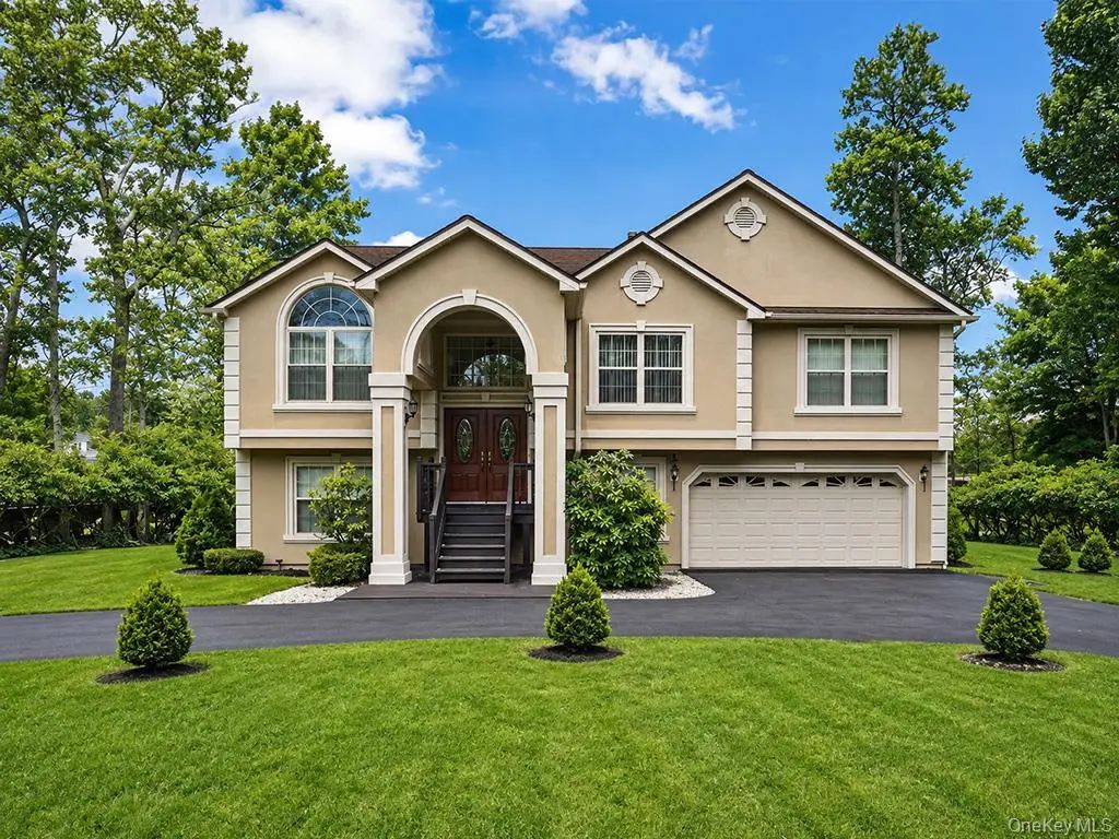 61 Lake Shore Drive W, Rock Hill