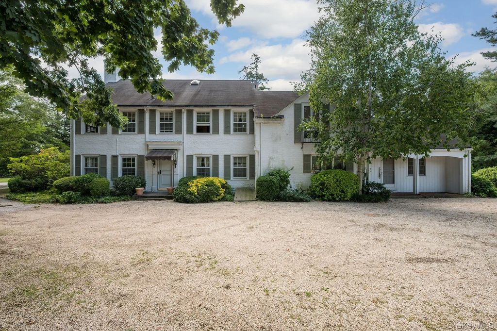 257 Adams Lane, Hewlett Neck