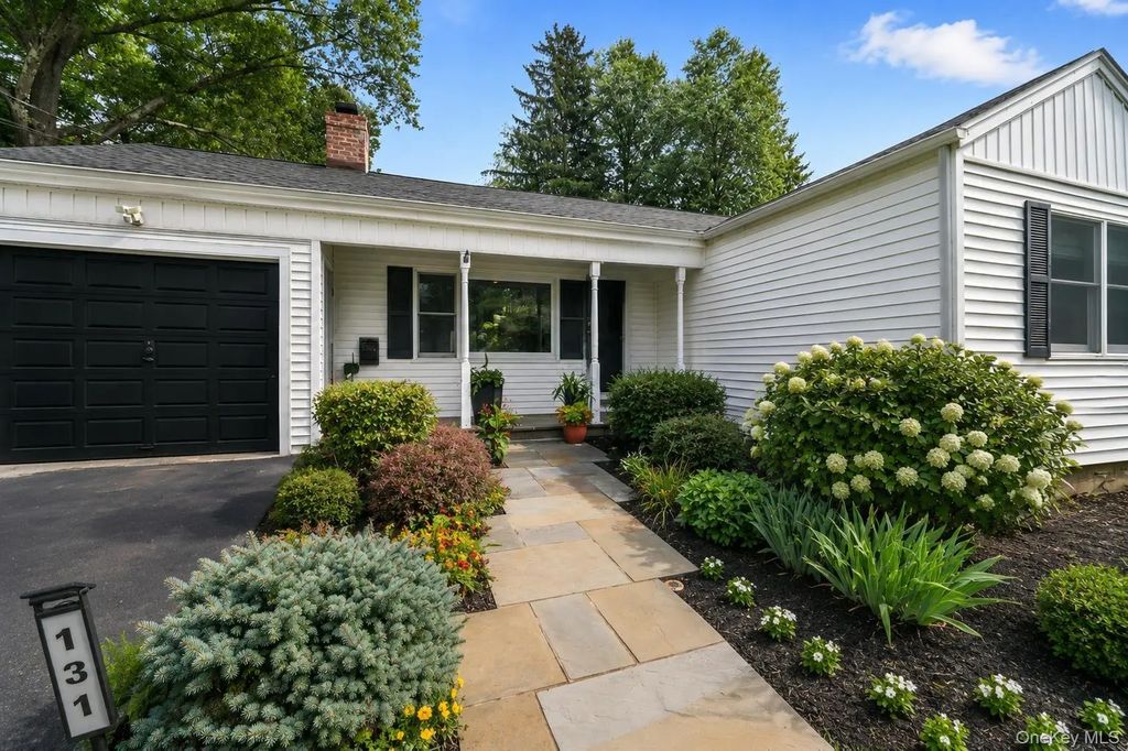 131 Huntley Drive, Ardsley