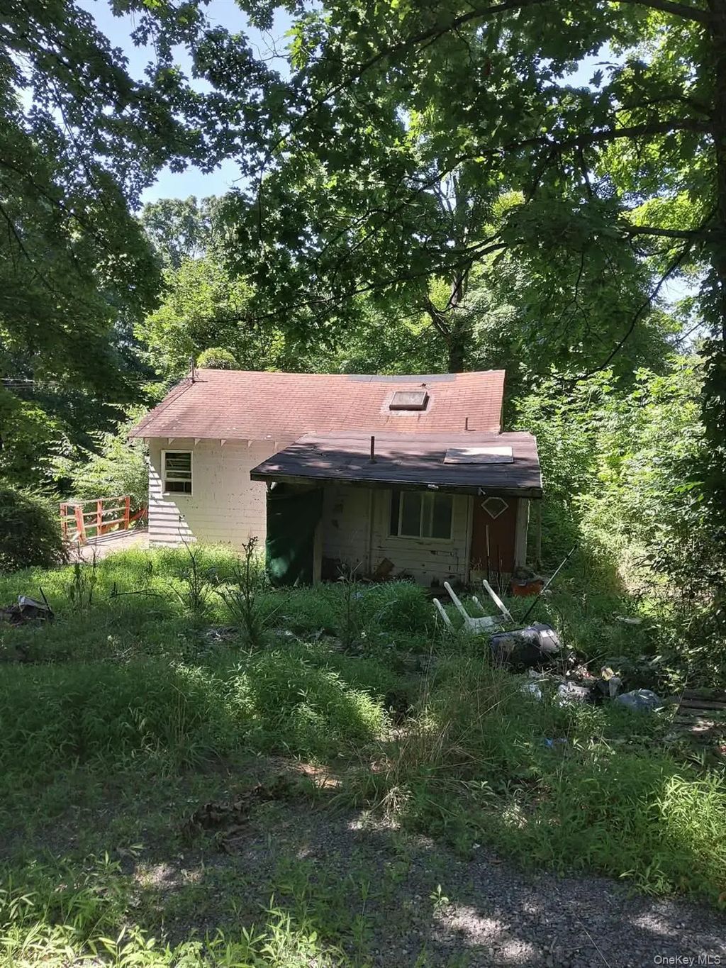 90 Arcadian Trail, Blooming Grove