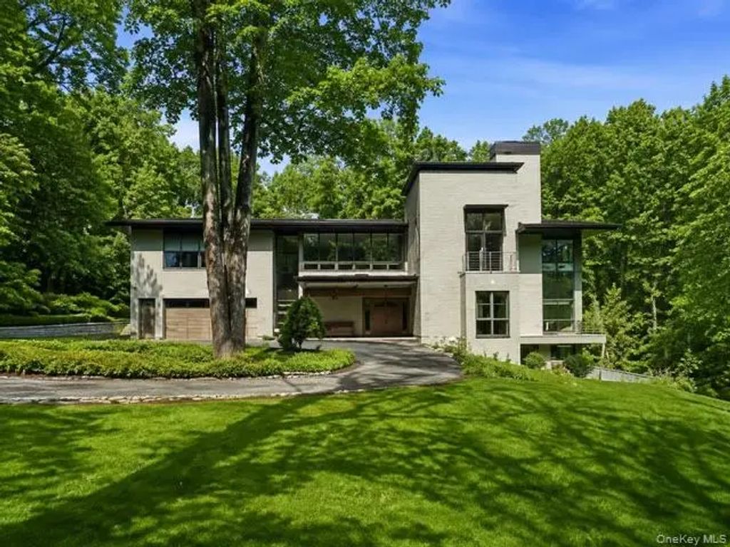 17 Fox Run Road, Pound Ridge