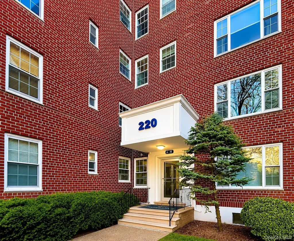 220 Pelham Road # 2h, New Rochelle