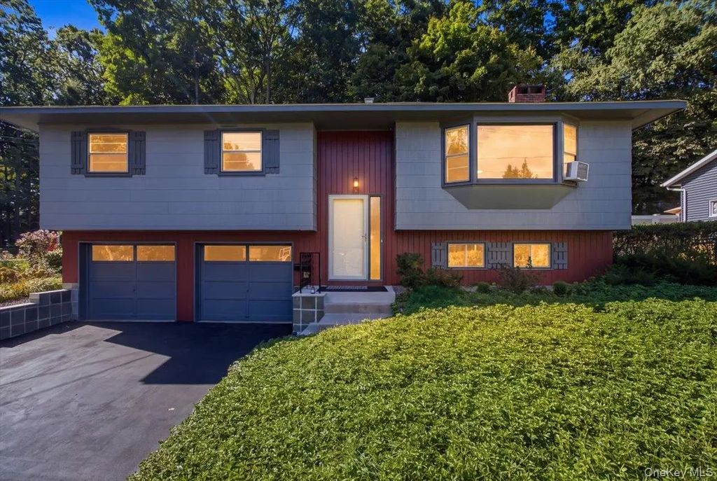 66 Lamb Avenue, Saugerties