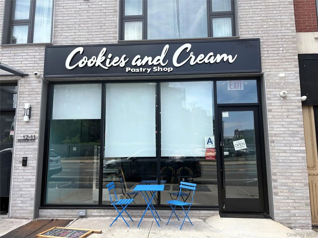 12-11 Jackson Avenue, Long Island City