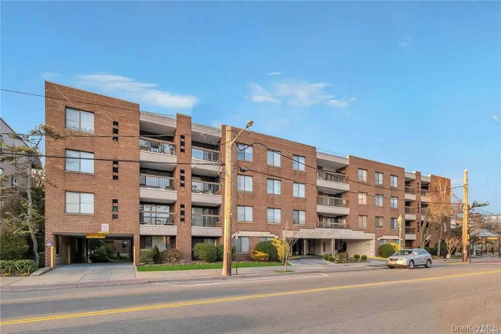 376 Central Avenue # 2n, Lawrence