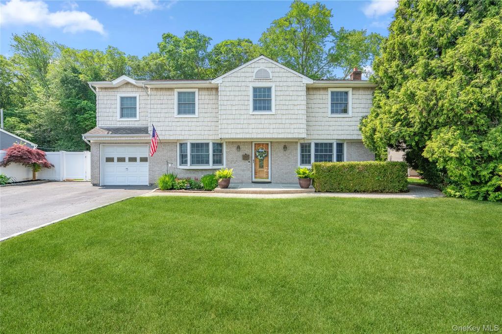 36 Richmond Street, Islip
