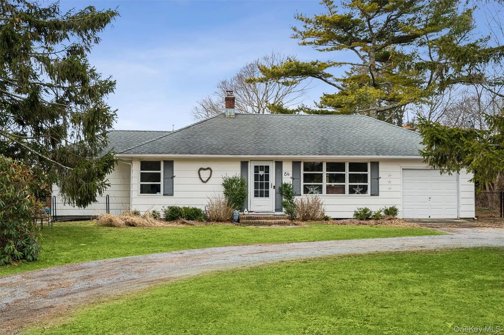 84 Evergreen Avenue, East Moriches