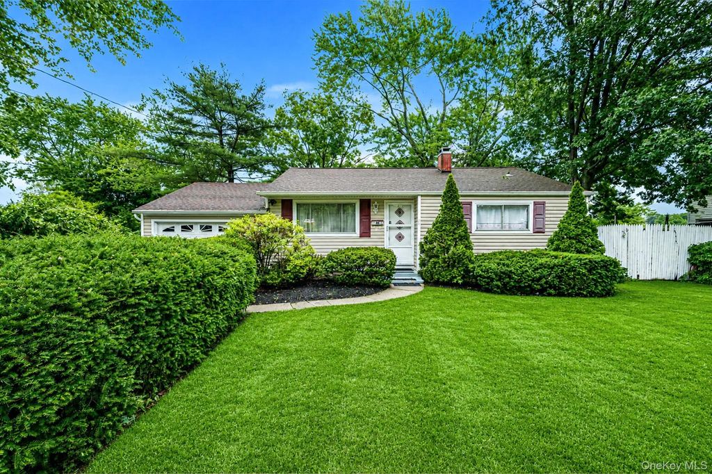 2715 Falcon Avenue, Medford